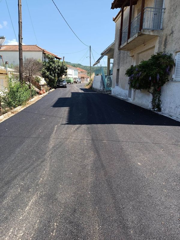 Έργα ασφαλτόστρωσης στις κοινότητες Αγ. Αποστόλων και Κατσαρού. Δήμαρχος Πύργου Παν. Αντωνακόπουλος: «Προχωράμε με γρήγορους ρυθμούς παρά τις αντιξοότητες»