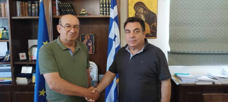 Υποψήφιος με την παράταξη του Δημάρχου Πύργου ο πρόεδρος της Τ.Κ. Λατζοΐου Επαμεινώνδας Μπαρτζάκος – Παναγιώτης Αντωνακόπουλος: «Συνεχίζουμε δυνατά για όλο τον Δήμο»