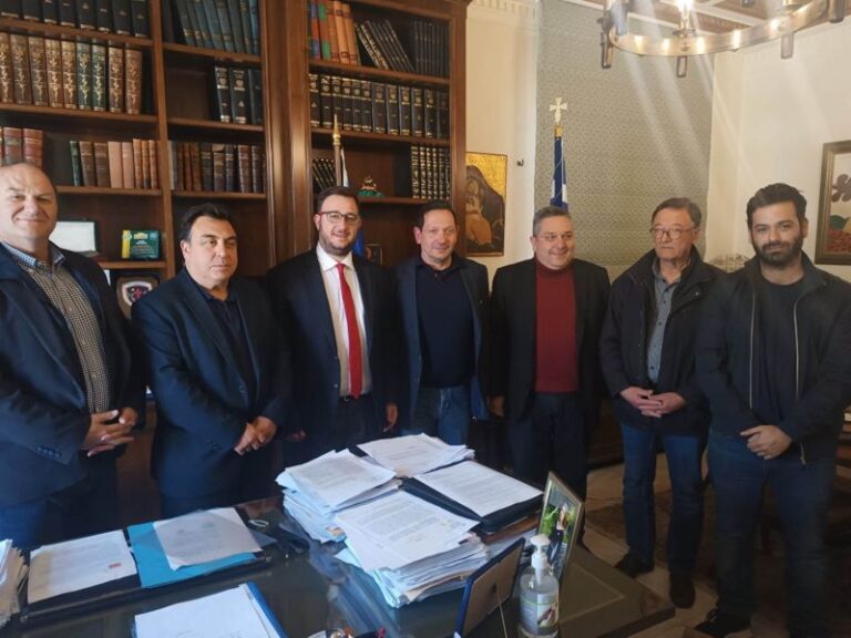 Συνάντηση του δημάρχου Πύργου Παν. Αντωνακόπουλου με τον υποψήφιο βουλευτή Μισέλ Αμπού – Χάντμπα
