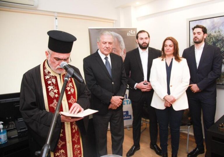 Ο Δημήτρης Αβραμόπουλος εγκαινίασε τα πολιτικά του γραφεία σε Πύργο και Αμαλιάδα