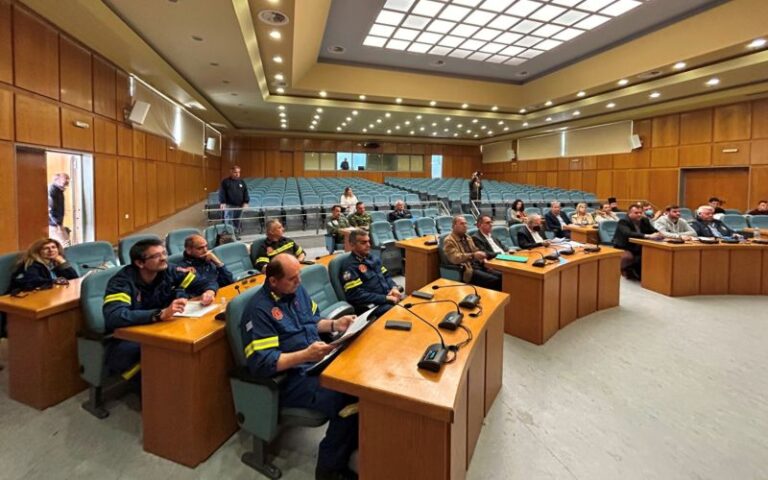 Συνεδρίαση ΣΟΠΠ ΠΕ Ηλείας για την προετοιμασία της αντιπυρικής περιόδου 2023. Βασ. Γιαννόπουλος: Δεν επαναπαυόμαστε, εξελίσσουμε τα μέσα και τους τρόπους θωράκισης της ΠΕ Ηλείας