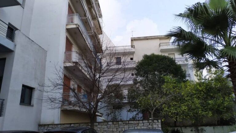 ΣΟΚ στον Πύργο: 19χρονος έπεσε στο κενό από ταράτσα