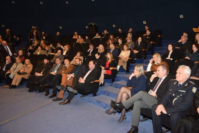 Η Περιφέρεια Δυτικής Ελλάδας στηρίζει και συμμετέχει στην καμπάνια «ΕΝΑ στα ΠΕΝΤΕ» για την πρόληψη της παιδικής σεξουαλικής κακοποίησης. Υπεγράφη μνημόνιο συνεργασίας