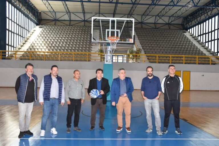 Τοποθετήθηκαν οι νέες μπασκέτες στο ανακαινισμένο Κλειστό Γυμναστήριο Πύργου «Γ.Βασιλακόπουλος» – Σύντομα ξεκινούν ξανά οι αθλητικές δραστηριότητες