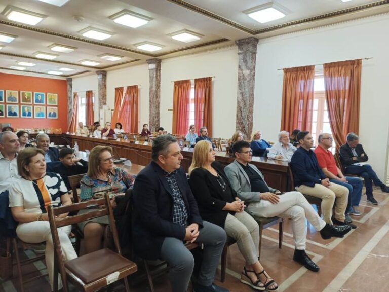 Παρουσιάστηκε το βιβλίο του δημοσιογράφου Κ. Λαμπρόπουλου «Το πράσινο φτερό-Η συνωμοσία των Μελέκ»