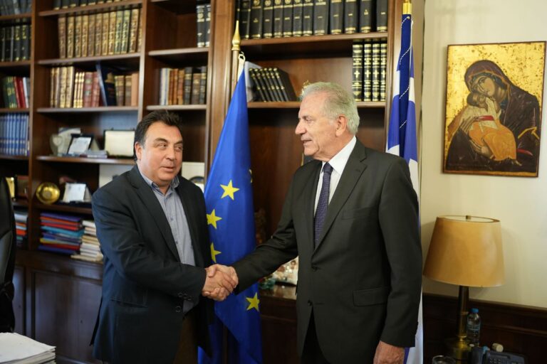 Συνάντηση  Δ. Αβραμόπουλου, υποψήφιου βουλευτή της ΝΔ στην Ηλεία με το Δήμαρχο Πύργου κ. Παναγιώτη Αντωνακόπουλο.