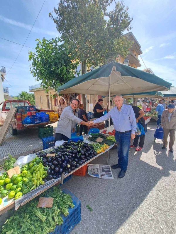 Στη λαϊκή αγορά Πύργου ο Νίκος Καλάκος