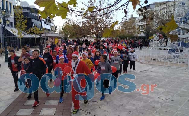 Πύργος: Εκατοντάδες μικροί και μεγάλοι έτρεξαν στο 1ο Santa Run (φωτο)