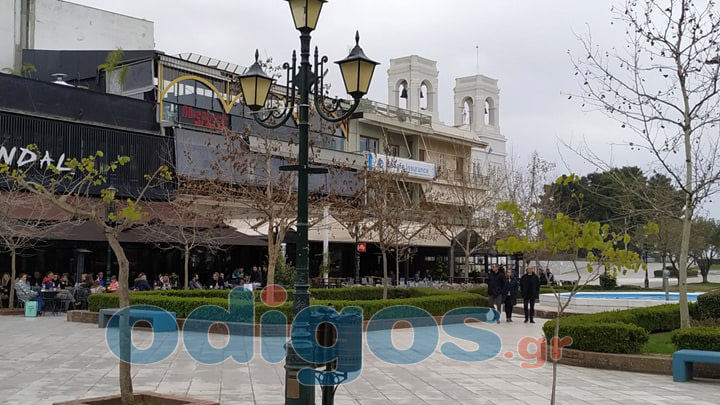 Πύργος: Κλείνουν από σήμερα καφέ, κομμωτήρια και καταστήματα εστίασης