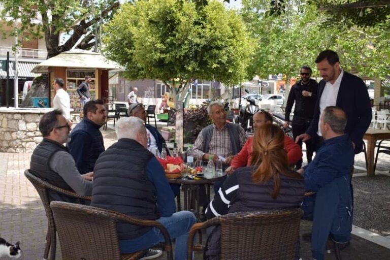 ΦΩΤΟ: Επίσκεψη του Υποψηφίου Βουλευτή Ηλειας, Ανδρέα Νικολακόπουλου, στην αγορά της Ζαχάρως – Ενημερώθηκε για τα ζητήματα που απασχολούν τους επαγγελματίες της περιοχής