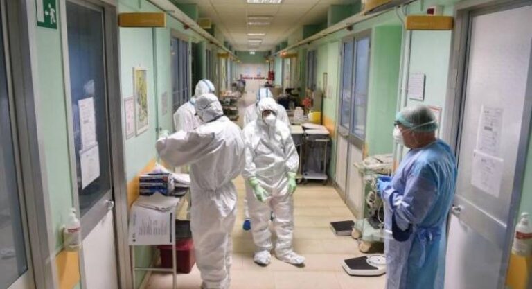Ιατρικός Σύλλογος Πύργου: "Κάθε ασθενής με οξεία λοίμωξη του αναπνευστικού να αντιμετωπίζεται ως ενδεχόμενο κρούσμα COVID-19"