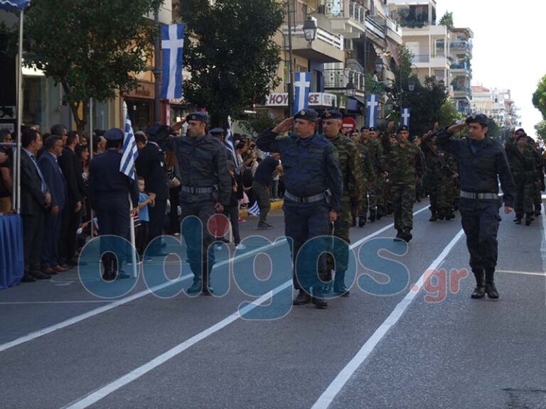 ΦΩΤΟ: Μα λαμπρότητα και καλό καιρό η παρέλαση της 28ης Οκτωβρίου στον Πύργο