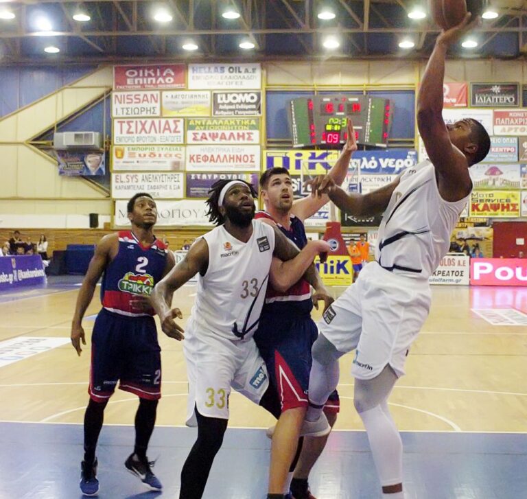 Πήρε το ντέρμπι ο Κόροιβος (87-76) επί των Τρικάλων.