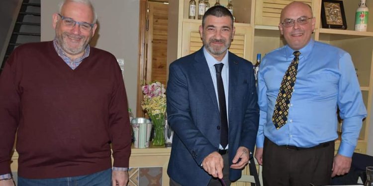 Παρουσία στελεχών και φίλων η κοπή της πίτας της "ΑΝΑΓΕΝΕΣΙΣ"