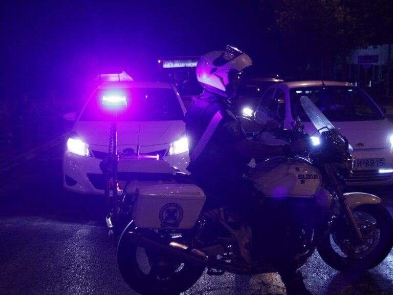 Περιπετειώδης καταδίωξη στην Πατρών-Πύργου- Η «φονική» στροφή των Τσουκαλείκων, «πέταξε» από το δρόμο το όχημα
