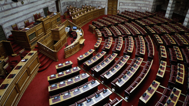Εκλογές 2023, Αποτελέσματα: Πόσες έδρες συγκεντρώνουν τα κόμματα βάσει των exit poll
