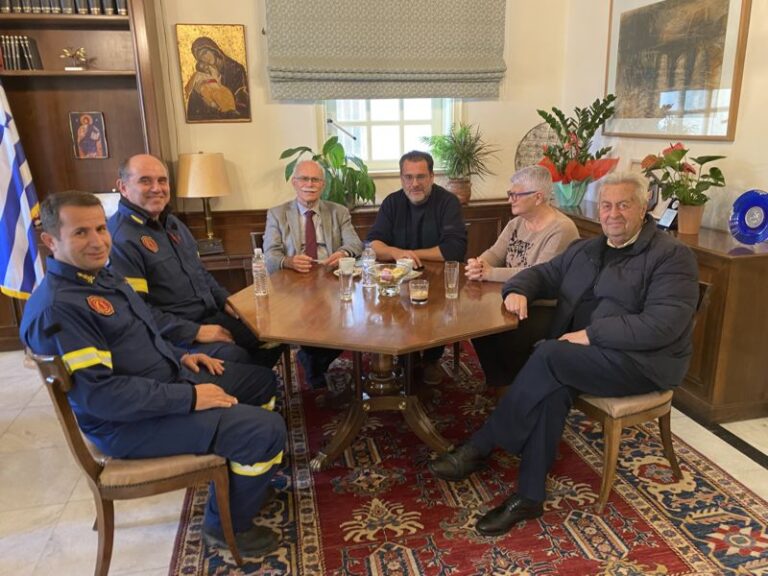 Τον Δήμαρχο Πύργου Στάθη Καννή επισκέφθηκαν οι νέοι διοικητές των ΠΟΥ Ηλείας και Πύργου Γ. Κωνσταντακόπουλος και Χ. Δουγέρης – Αγαστή συνεργασία Δήμου Πύργου και Πυροσβεστικών Υπηρεσιών