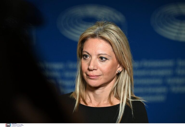 Μαρία Καρυστιανού: Ομιλίες μόνο από συγγενείς θυμάτων στις 28 Φεβρουαρίου