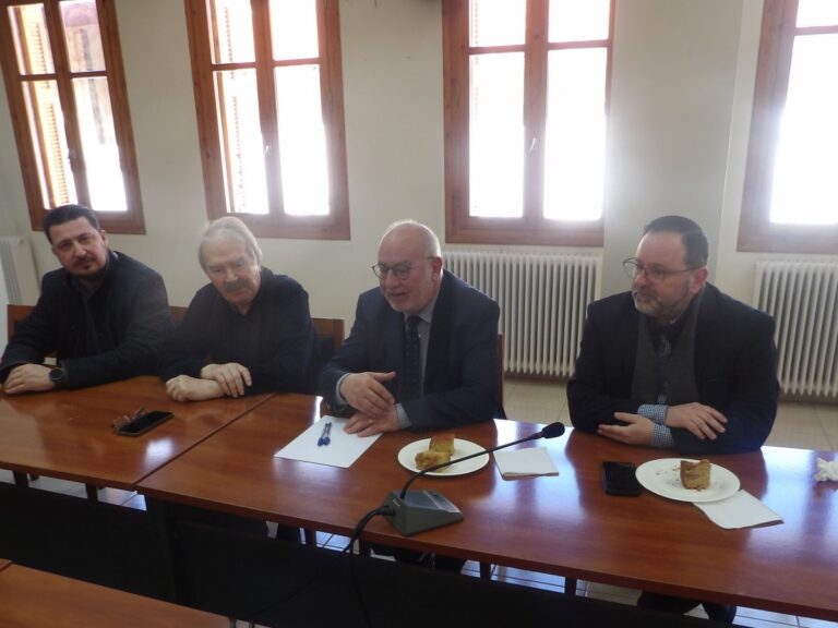 Ευρεία σύσκεψη μεταξύ του Δημάρχου Ανδρίτσαινας-Κρεστένων και Αντιπεριφερειαρχών έγινε στην Ανδρίτσαινα: «Επί τάπητος» η ανάδειξη και προστασία του Επικούριου