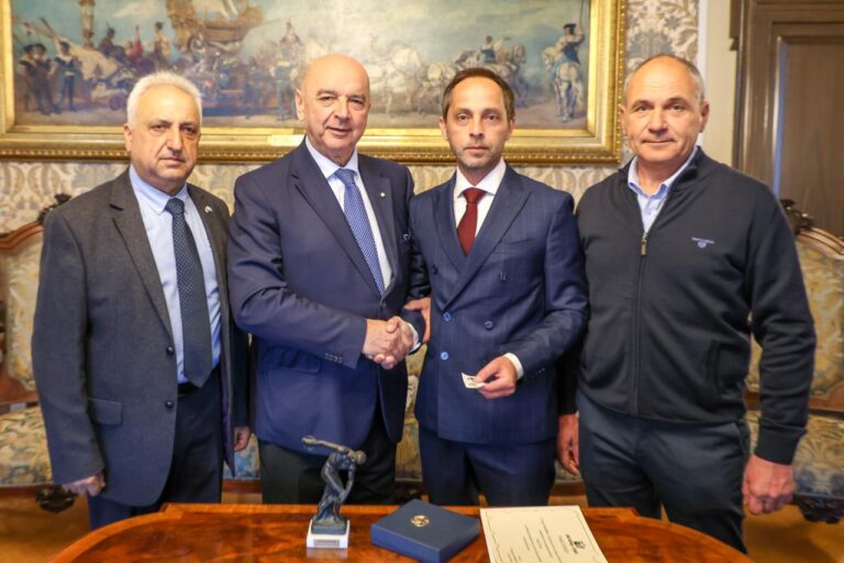 Στην Ιταλία ο Δήμαρχος Αρχαίας Ολυμπίας, με την «Επειών Γη», για την εξωστρέφεια των Ηλείων παραγωγών και Ηλειακών επιχειρήσεων!
