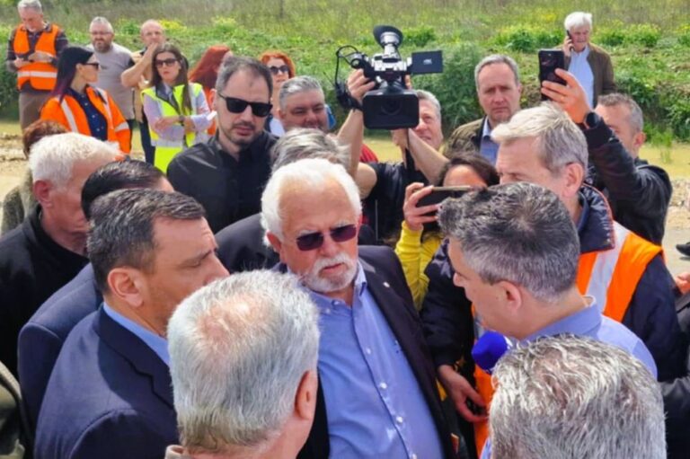 Ο Υπουργός Υποδομών αποκάλυψε ότι ενέκρινε τη λύση που είχε προτείνει ο Χρήστος Χριστοδουλόπουλος, σχετικά με το συνδετήριο κόμβο της Αμαλιάδας
