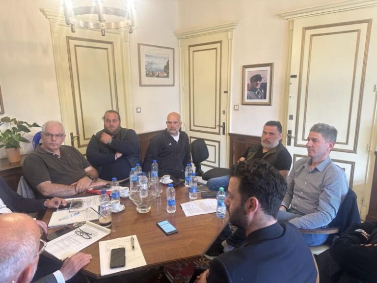 Συνάντηση του Προέδρου του Επιμελητηρίου Ηλείας με τον Δήμαρχο Πύργου για παρεμβάσεις βελτίωσης της εικόνας της πόλης