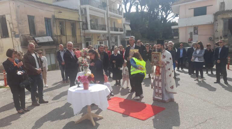 Κρέστενα: Πλήθος πιστών στην εορτή της Ζωοδόχου Πηγής