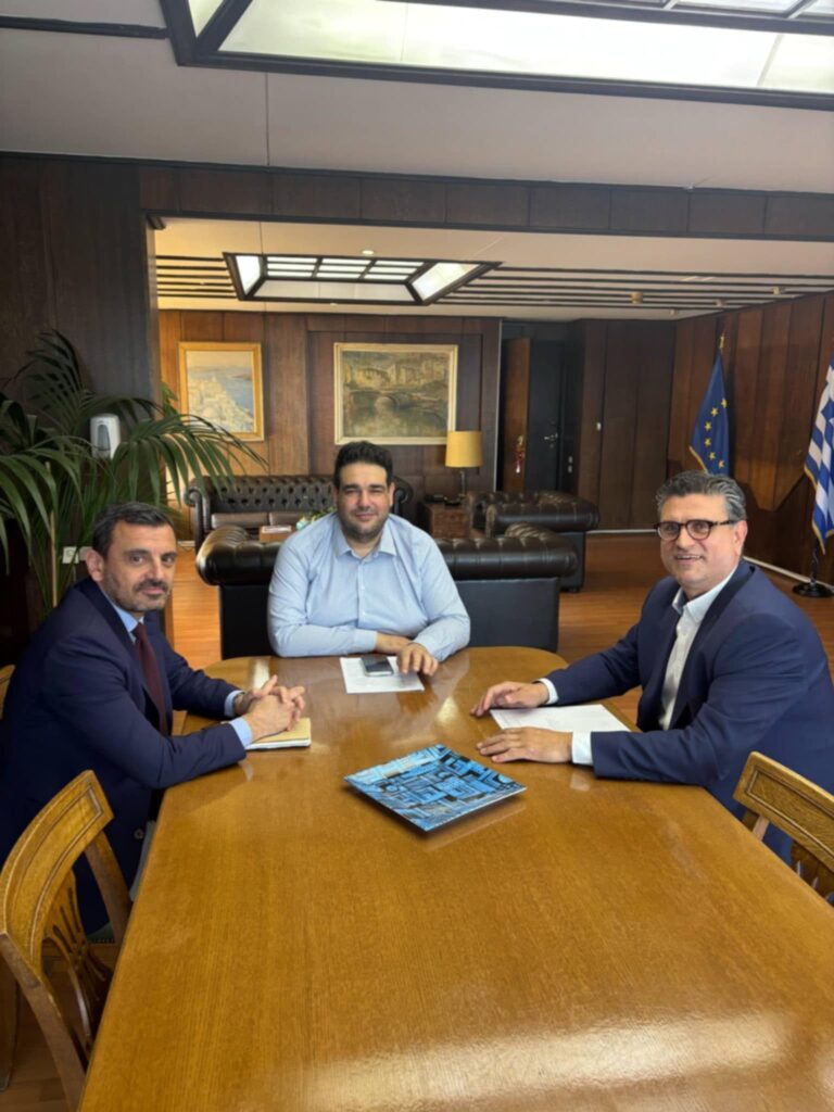 Ιδιαίτερα εποικοδομητική συνάντηση Γιάννη Λέντζα με τον Υπουργό Εσωτερικών Θεόδωρο Λιβάνιο