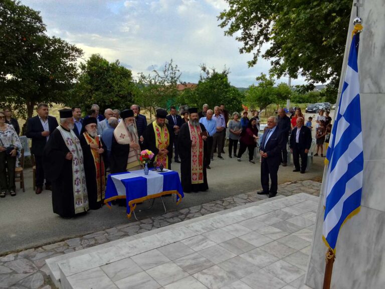 Ο τόπος μας χρωστά σε όσους τον ελευθέρωσαν. Τιμήθηκε στο Λατζόι η μνήμη του Βιλαέτη και των συμπολεμιστών του