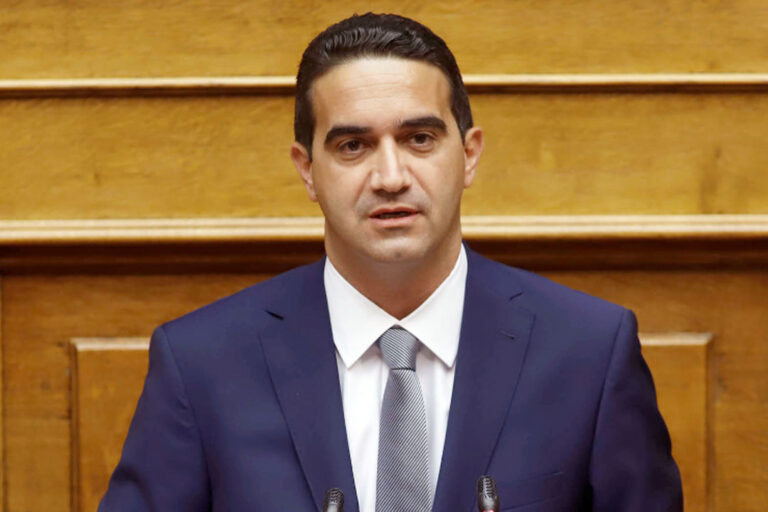 Μιχάλης Κατρίνης: Κυβερνητική σιωπή και αδιαφορία για τα παιδιά που είναι σε κίνδυνο