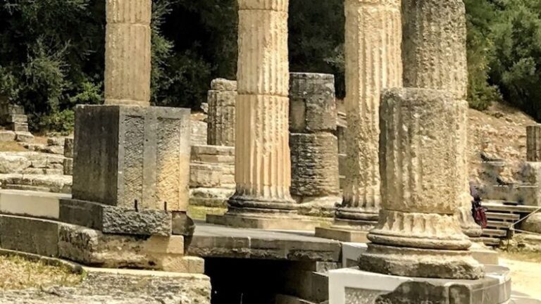Απάντηση Μενδώνη στον Βελόπουλο για τα ευρήματα της Αρχ. Ολυμπίας που είχαν δωρηθεί στη Γερμανική Κυβέρνηση