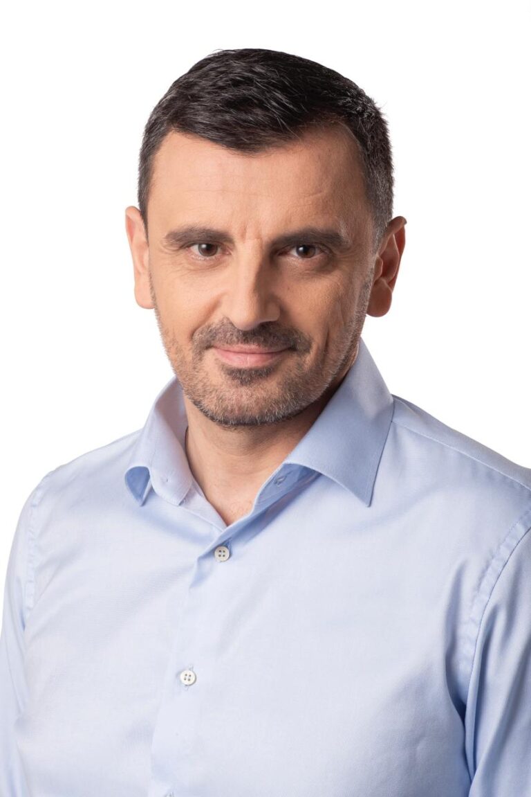 Το μήνυμα του τ. Υφυπουργού Ανδρέα Νικολακόπουλου για τους υποψηφίους των Πανελλαδικών Εξετάσεων: «Κυνηγήστε» τα όνειρά σας και «ξεδιπλώστε» το ταλέντο σας!