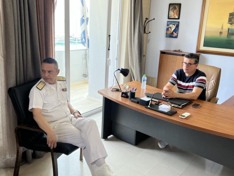 Άκρως εποικοδομητική συνάντηση ανάμεσα στον Δήμαρχο Ανδραβίδας-Κυλλήνης και τον Β’ Υπαρχηγό του Λιμενικού Σώματος για τον λιμένα Κυλλήνης