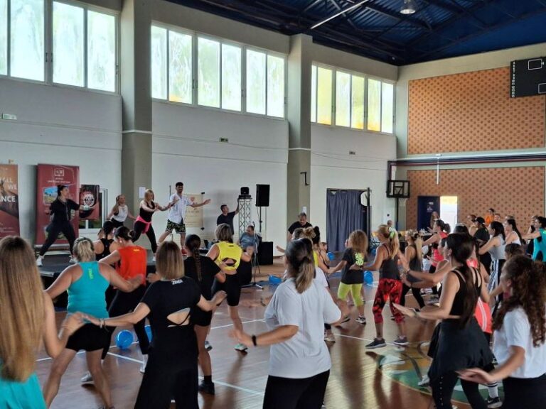 Με επιτυχία έγινε ο Μαραθώνιος  Zumba για τη στήριξη του μικρού Διαμαντή στο Κλειστό Γήπεδο Κρέστενας – Βραβεύτηκε ο Δήμαρχος Ανδρίτσαινας-Κρεστένων για την προσφορά του στον αθλητισμό