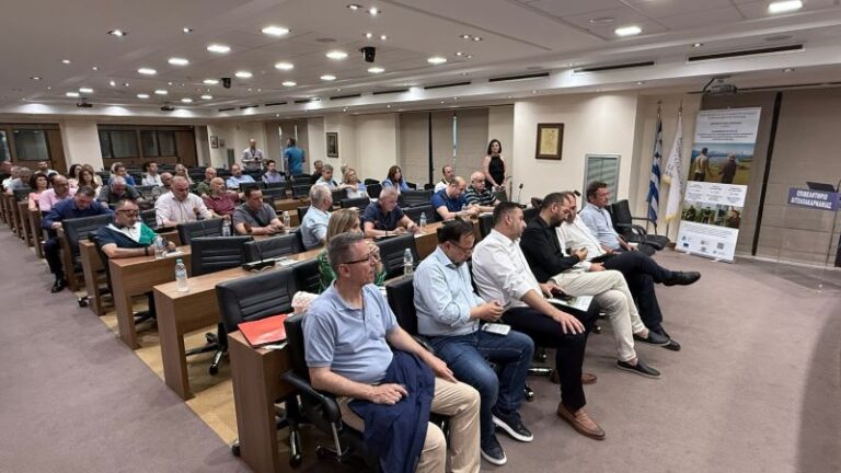 Ενημερωτικές ημερίδες για τον εκσυγχρονισμό και την κατασκευή θερμοκηπίων στην Περιφέρεια Δυτικής Ελλάδας. Ξεκίνησαν στο Αγρίνιο – η επόμενη αύριο Παρασκευή στα Λεχαινά